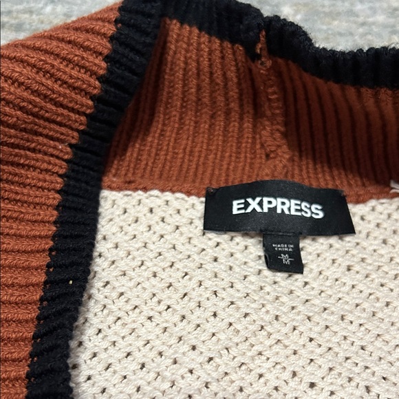 Express Cardigan - Picture 5 of 8